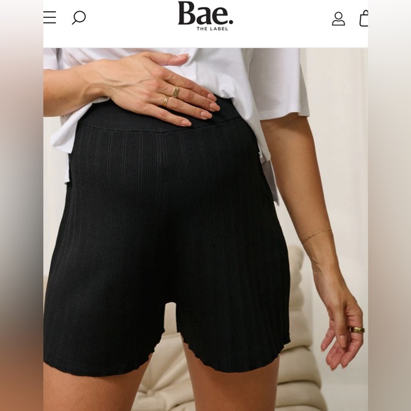 Bae the Label Black Wild Hearts Rib Maternity Shorts Size L - Picture 7 of 7